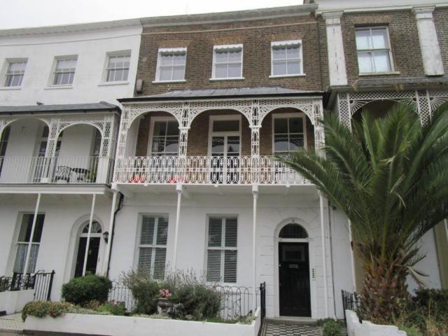 Flat for sale in Alton Barnes, Isle Of Man
