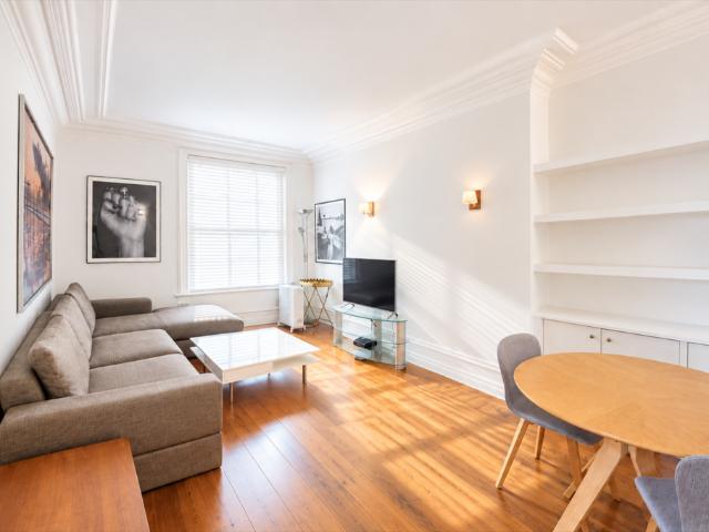 Flat for sale in City of Westminster, Greater London