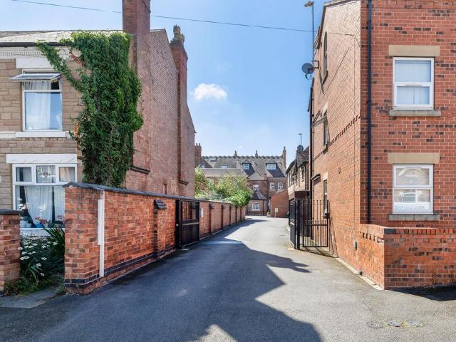 Flat for sale in Caldermill, East Midlands