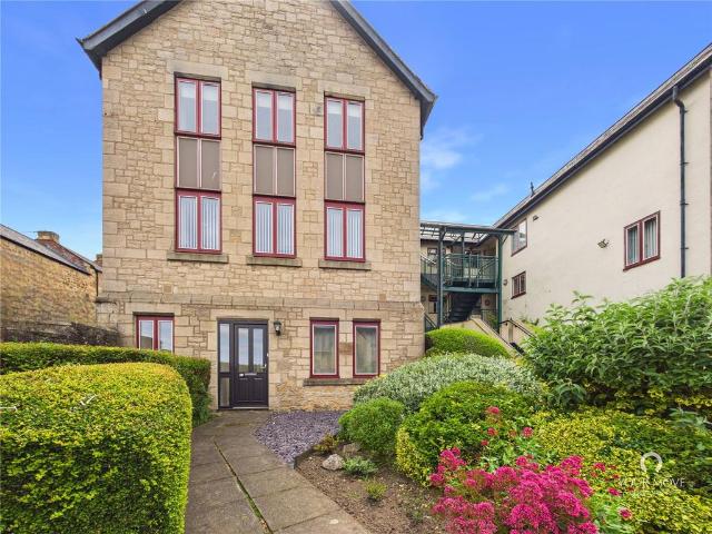 Flat for sale in Blaydon, Tyne And Wear
