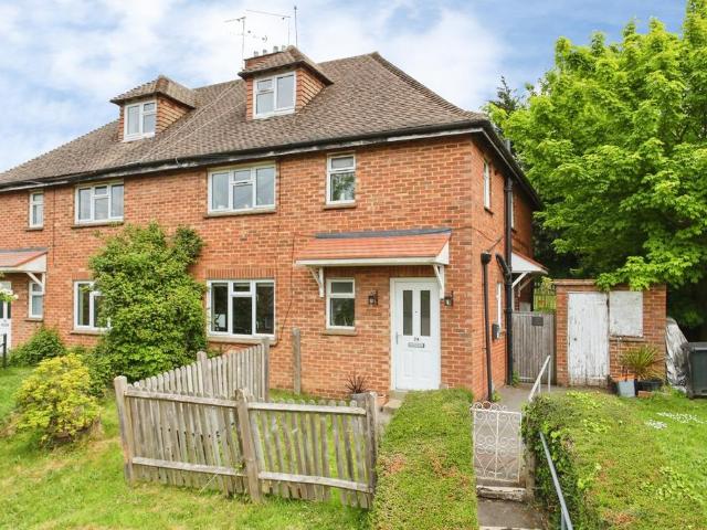 Flat for sale in Cross In Hand, East Sussex