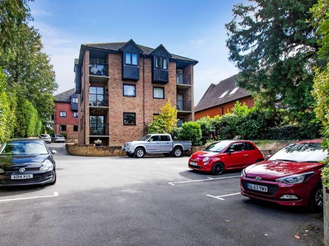 Flat for sale in Sherwood, Sandown Park