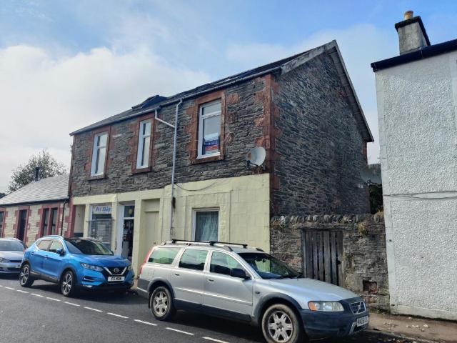 Flat for sale in Dunoon, Scotland