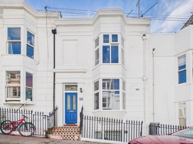 Flat for sale in Brunswick, Brighton & Hove