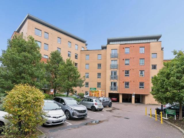 Flat for sale in Old Town, Stevenage
