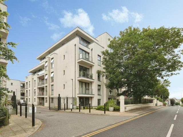 Flat for sale in Brunswick, Brighton & Hove