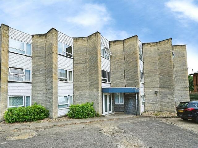 Flat for sale in Anerley, Greater London