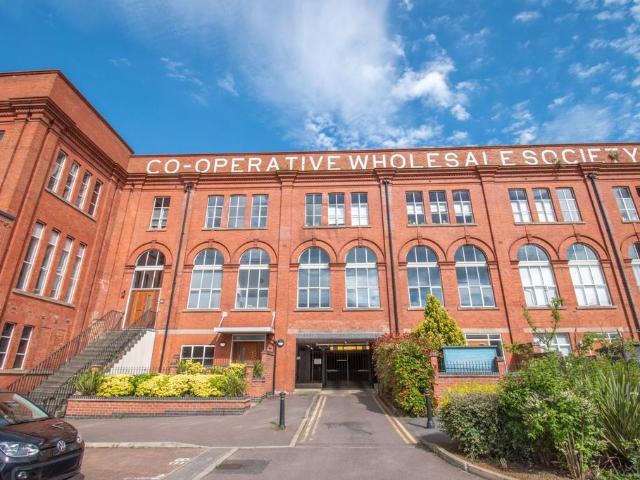Flat for sale in Old Wharf, City Of Leicester