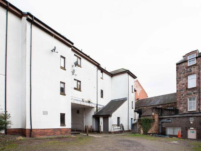 Flat for sale in Alloa