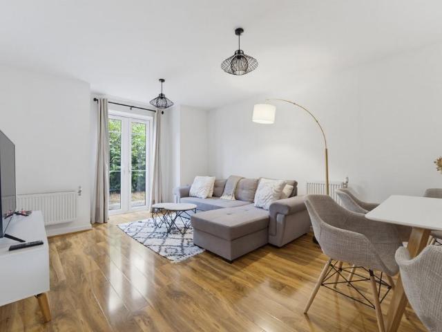 Flat for sale in Lower Halliford, Surrey