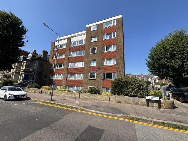 Flat for sale in Aldrington
