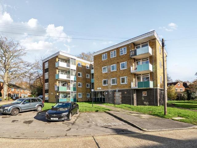 Flat for sale in Hollybrook, Isle Of Man