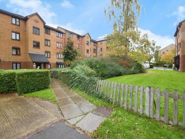 Flat for sale in Preston, Cat Hill