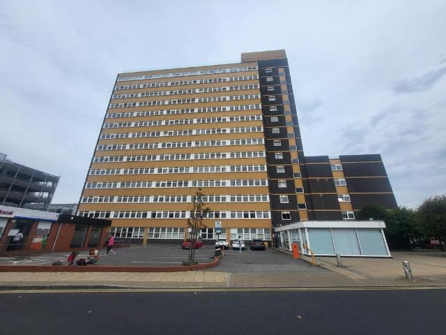 Flat for sale in Bootle, Sefton