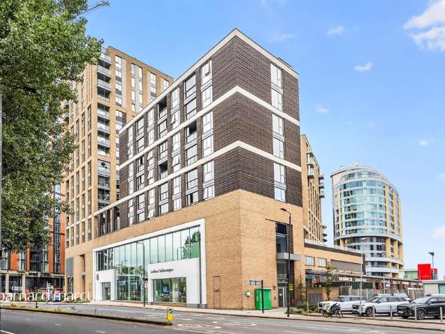 Flat for sale in York Road Estate, Greater London