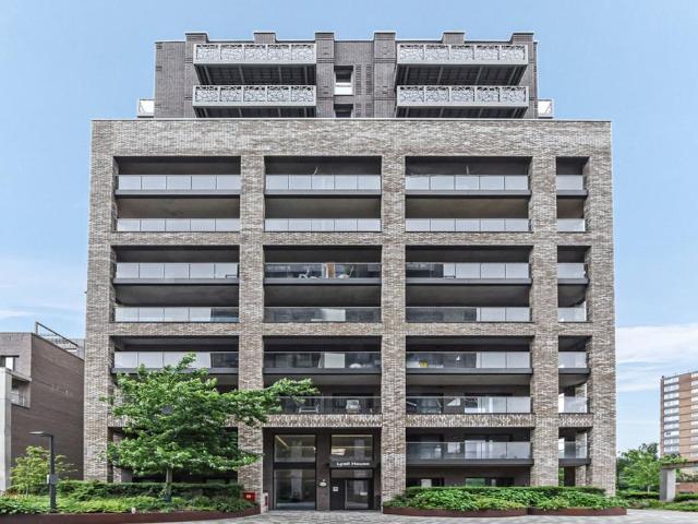 Flat for sale in Upton Park, Greater London