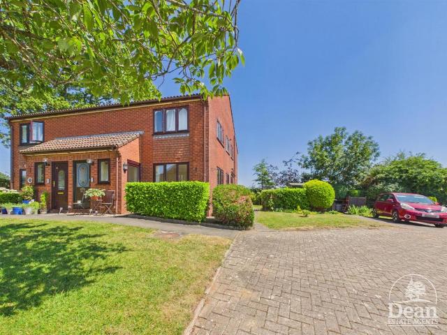 Flat for sale in Allaston, Bromsberrow Heath