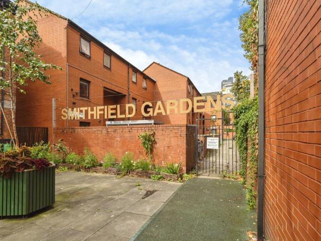 Flat for sale in Northern Quarter, Manchester