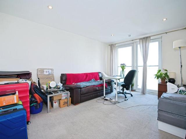 Flat for sale in Cardiff International Sports Village, Falcon Lodge