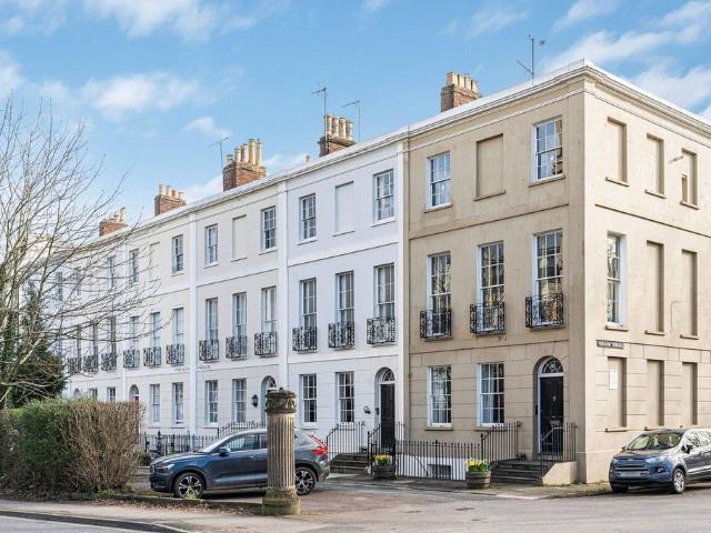 Flat for sale in Montpellier, Golden Valley