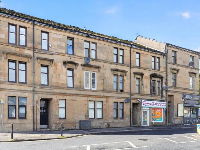 Flat for sale in Carriagehill, Paisley