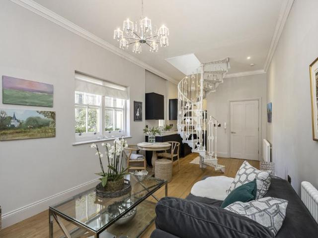 Flat for sale in Brunswick