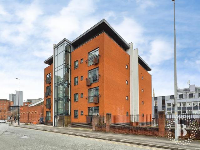 Flat for sale in Blackfriars, Salford