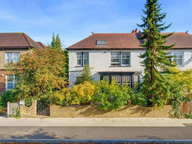 Flat for sale in London Borough of Merton, Greater London