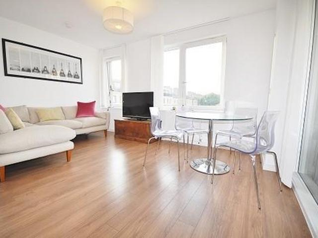 Flat for sale in Pimlico, Greater London