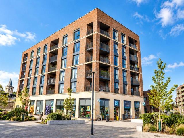 Flat for sale in Troy Town, Rochester