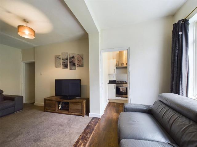 Flat for sale in Anerley, Greater London