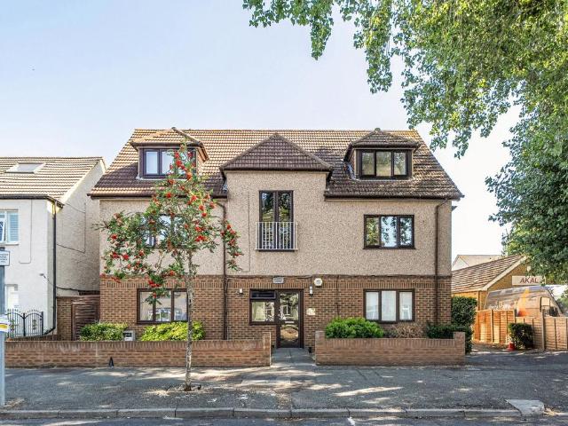 Flat for sale in London Borough of Merton, Greater London