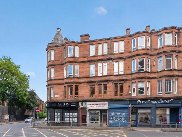 Flat for sale in Strathbungo, Scotland