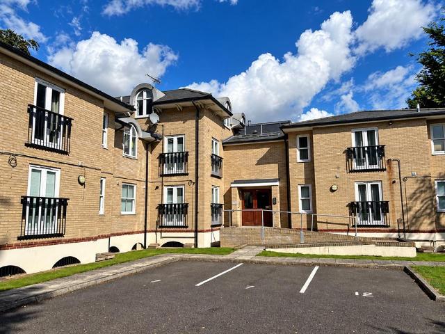 Flat for sale in Hemingford Grey, Huntingdonshire