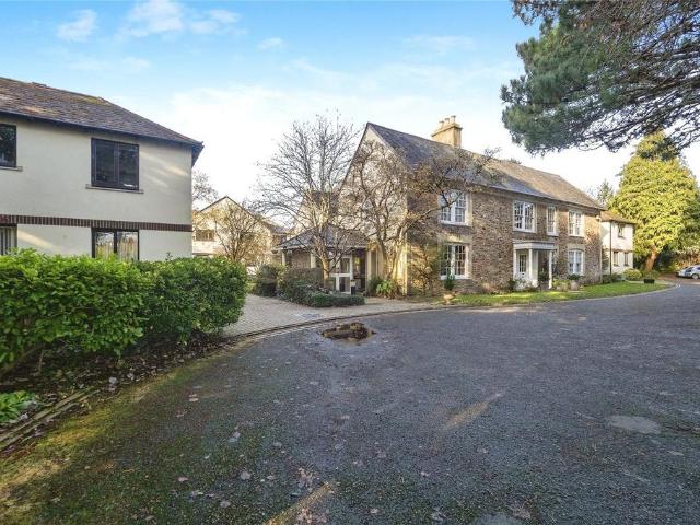 Flat for sale in Strode, Devon