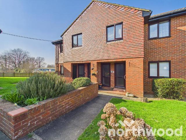 Flat for sale in Godinton Park, Bridgefield