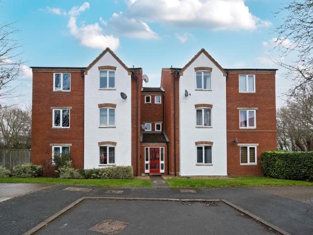 Flat for sale in Berrick Salome, Oxfordshire