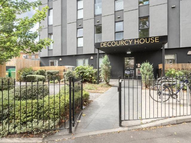 Flat for sale in Broadmead, Feckenham