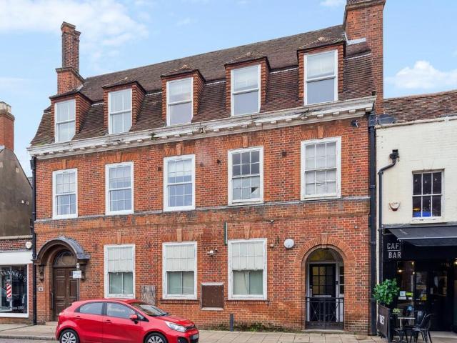 Flat for sale in Biggleswade, Bedfordshire