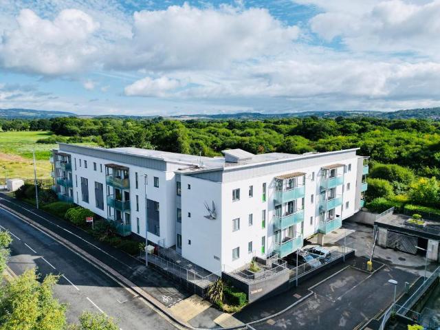 Flat for sale in Highweek, Bridford