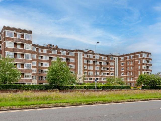 Flat for sale in Temple, Scotland