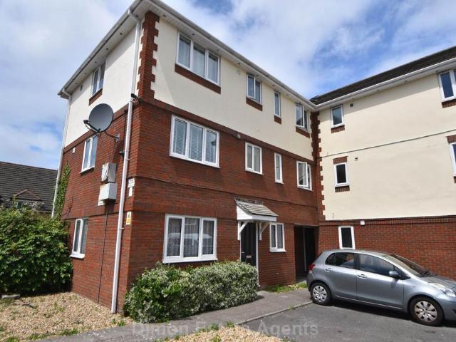 Flat for sale in Forton, Middlecroft