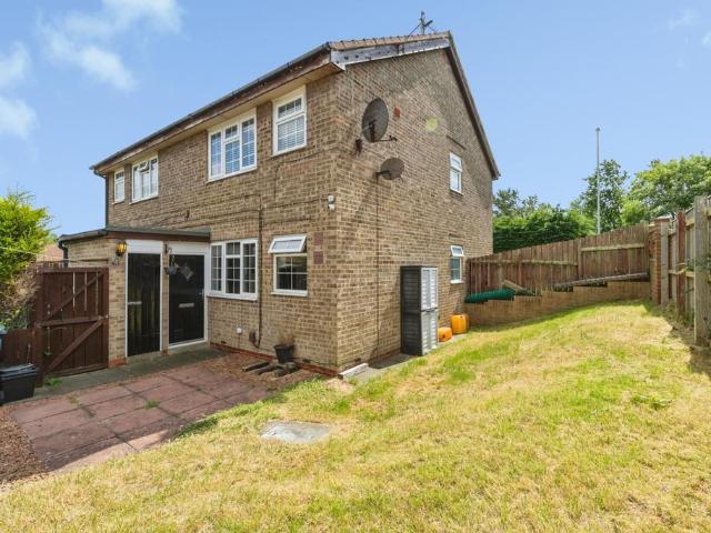 Flat for sale in Pelaw, Tyne And Wear