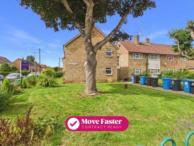 Flat for sale in Anlaby Park, Hull