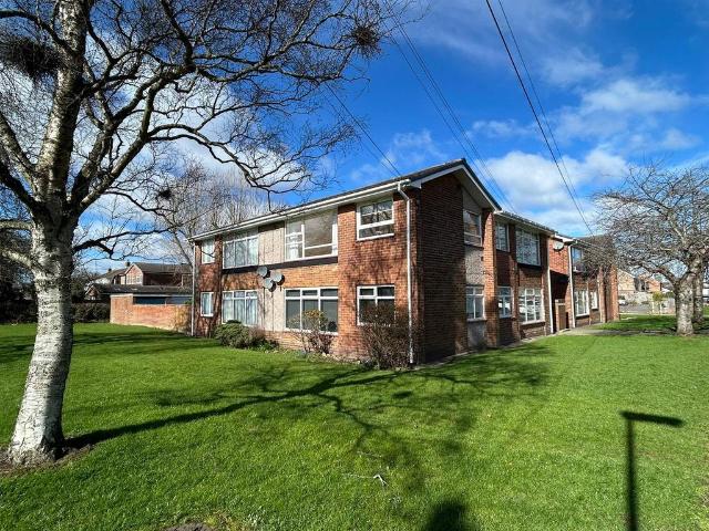 Flat for sale in Morpeth, Northumberland
