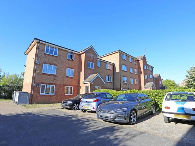Flat for sale in Chadwell Heath, Isle Of Man