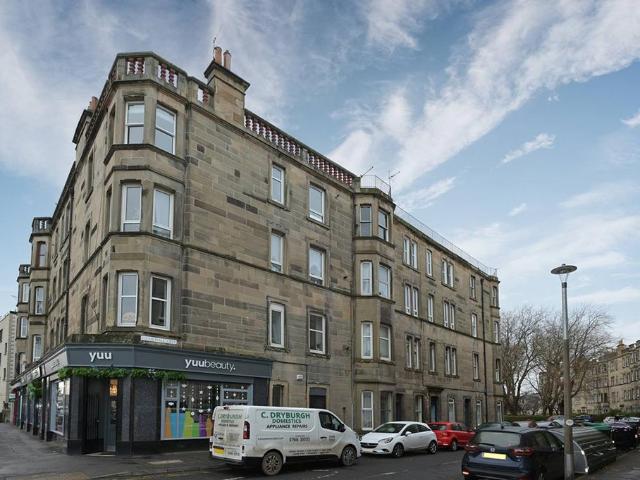 Flat for sale in Trinity, Scotland