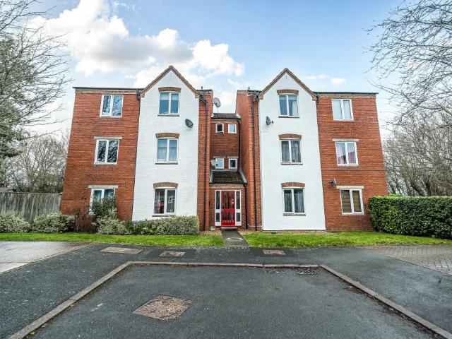 Flat for sale in Berrick Salome, Oxfordshire