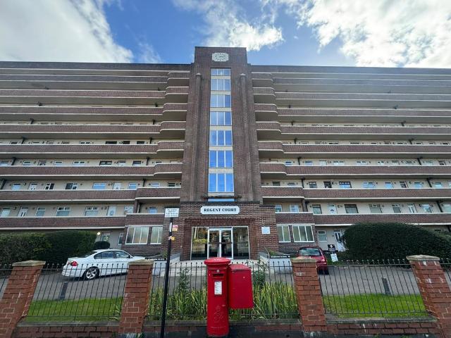 Flat for sale in Hillsborough, South Yorkshire