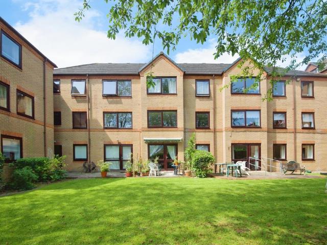 Flat for sale in North Finchley, Isle Of Man